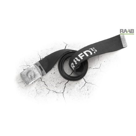 R8ED+ 140 cm-es derékszíj fekete