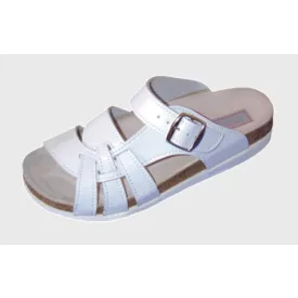 Keresztbefont csatos papucs fehér