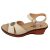 36-os méretű Bézs kényelmi szandál gomb dísszel
