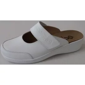 Fehér, zárt orrú papucs nyomott mintás tépőzárral