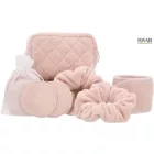 Arcápoló készlet táskával több színben